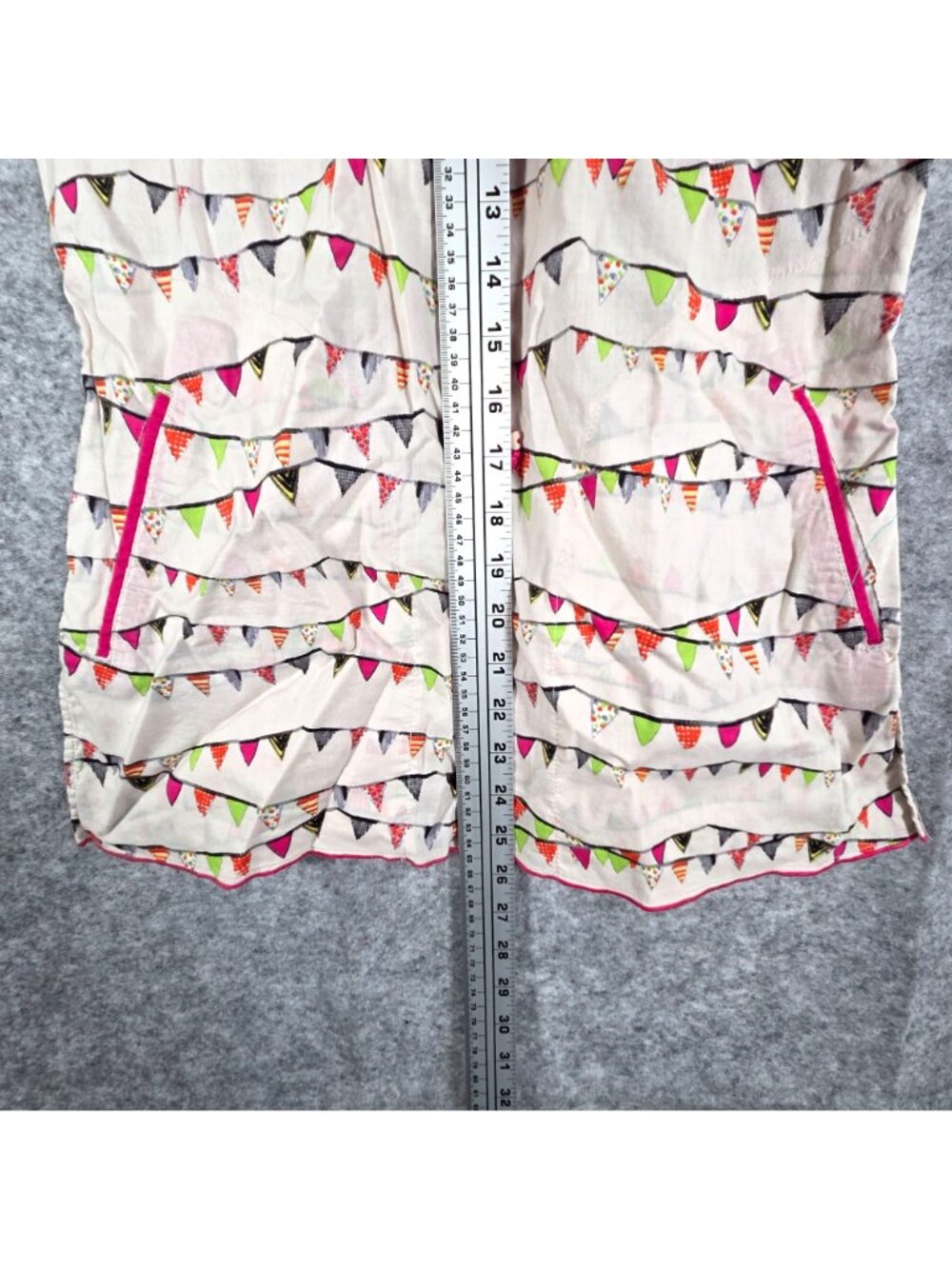 Koi Kathy Peterson 100% Cotton Pink Green Floral Flag Nurse Medical Scrub Top XS - Picture 5 of 9